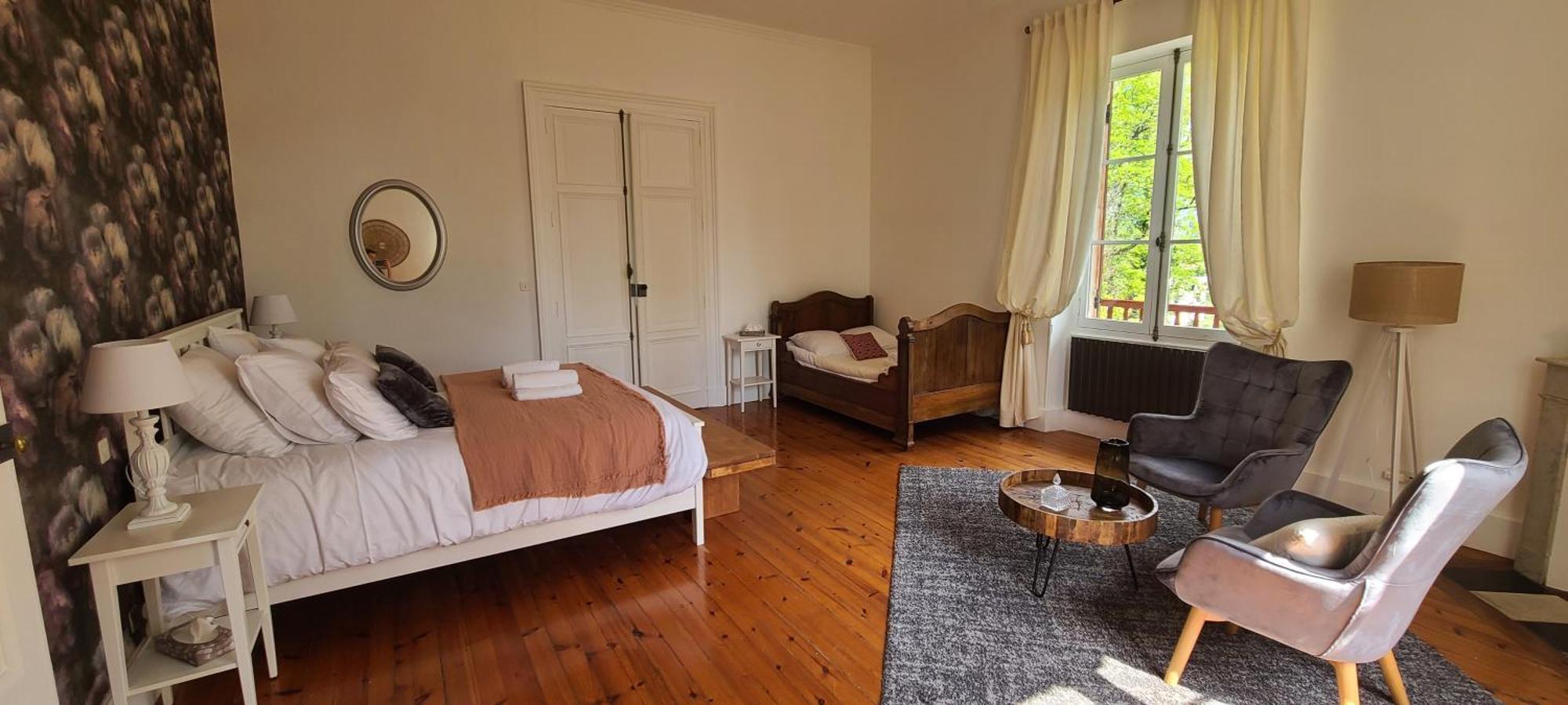洛特河畔的维伦纽夫Le Manoir Du Moulin De Madame住宿加早餐旅馆 外观 照片