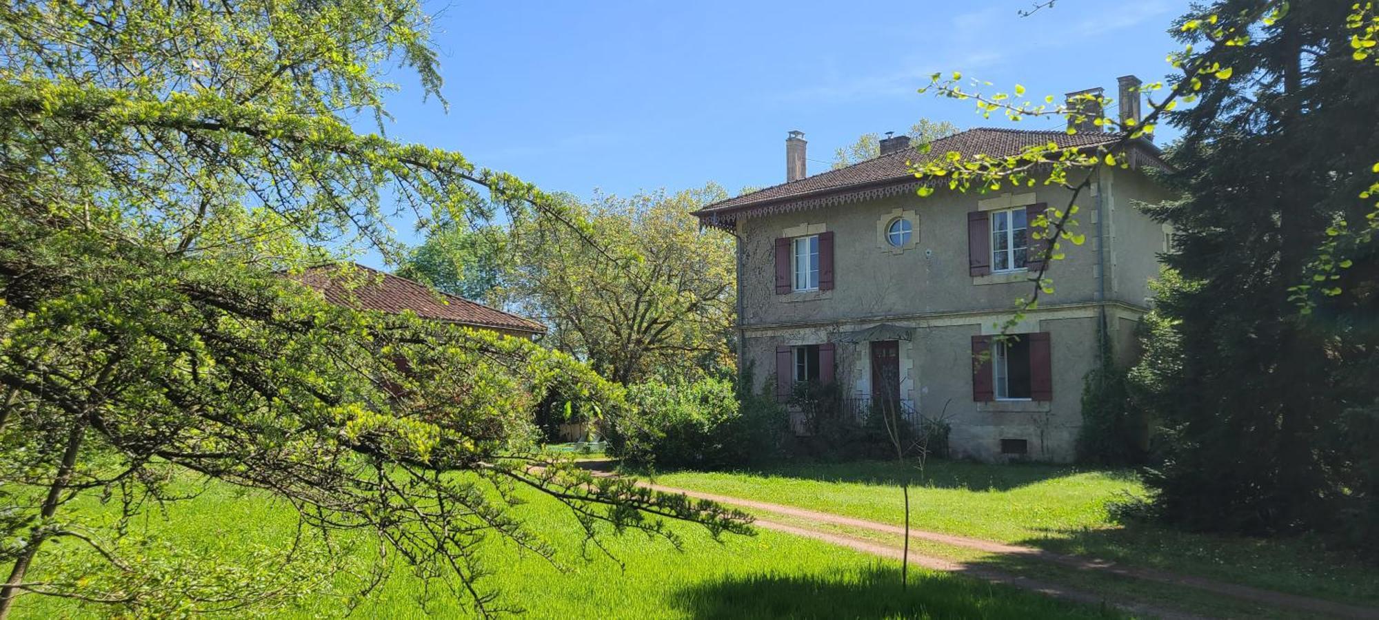 洛特河畔的维伦纽夫Le Manoir Du Moulin De Madame住宿加早餐旅馆 外观 照片