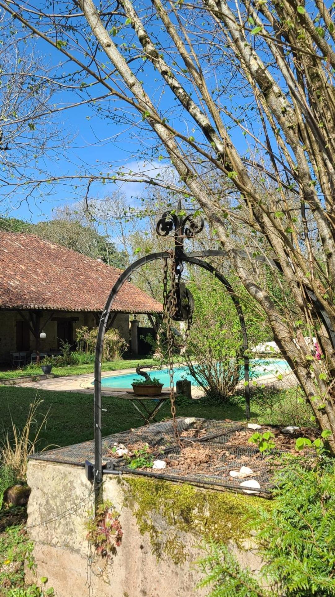 洛特河畔的维伦纽夫Le Manoir Du Moulin De Madame住宿加早餐旅馆 外观 照片